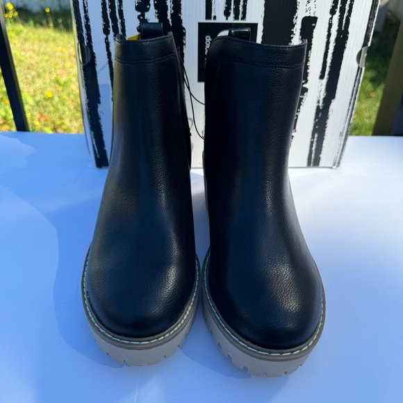 Dolce Vita Chelsea Rancher boots, size :8, black. *WILL NOT COME IN BOX. - Picture 6 of 16
